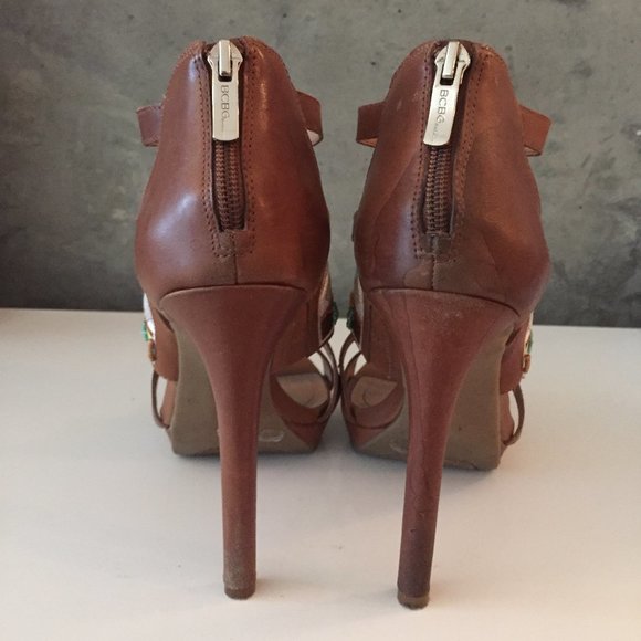 BCBG Gladiator/Boho Sandals - Picture 4 of 10